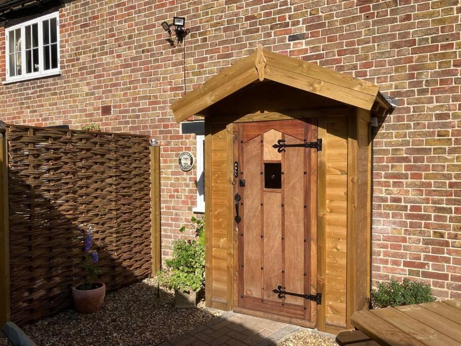 Beautiful 500 Year Old Listed Kentish Cottage Wingham Exterior photo